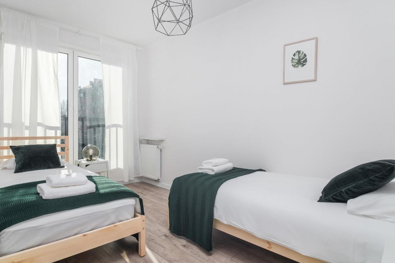 Botanic Gardens Apartment With Free Garage Wroclaw By Noclegi Renters Exterior photo