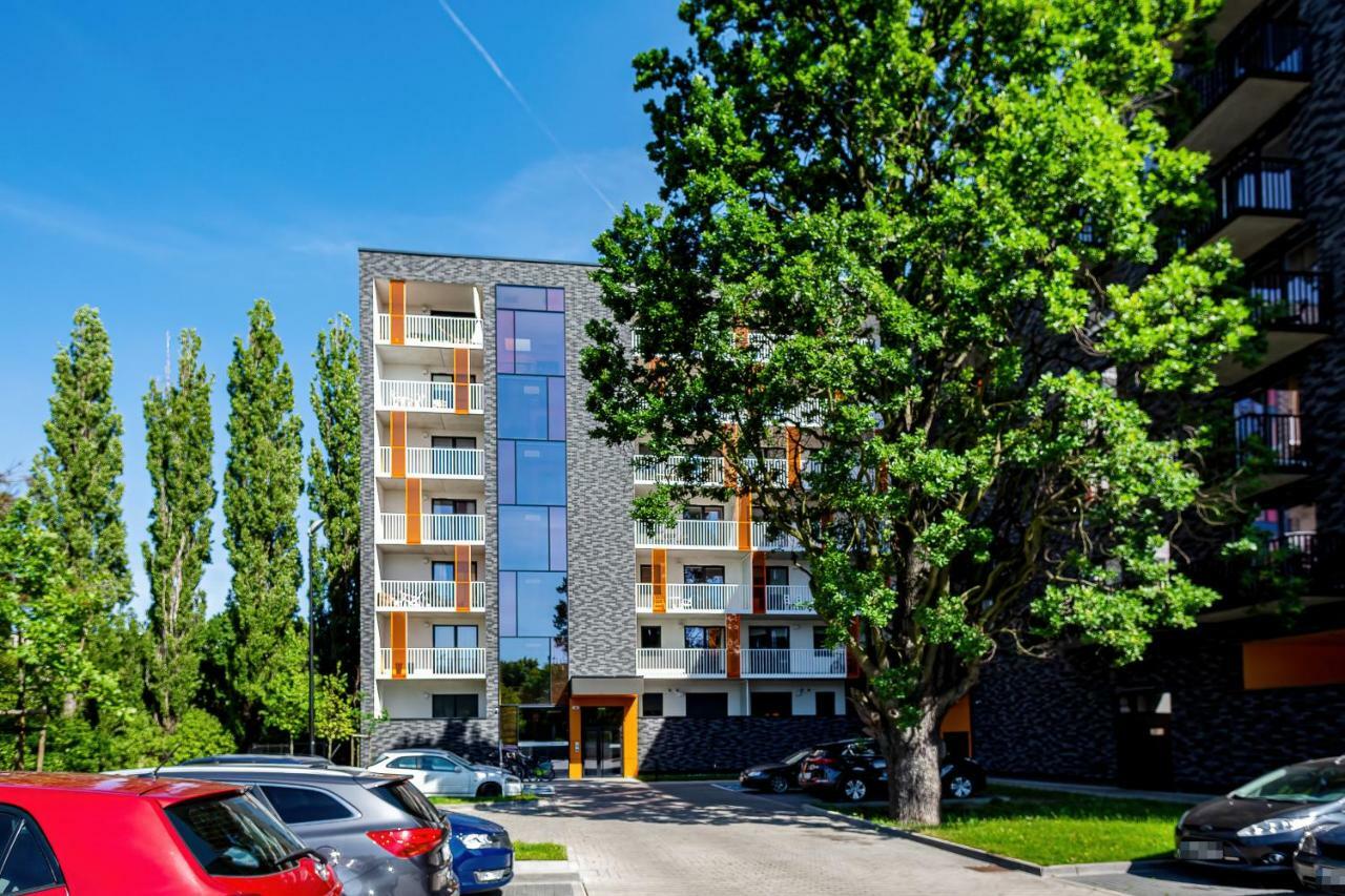 Botanic Gardens Apartment With Free Garage Wroclaw By Noclegi Renters Exterior photo